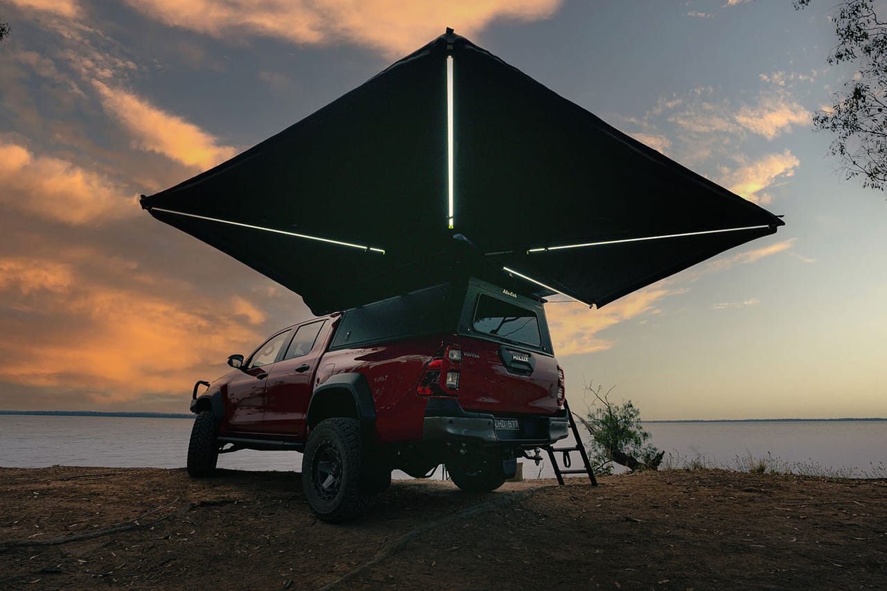 Ironman 4x4 DeltaWing 270 Degree Awning